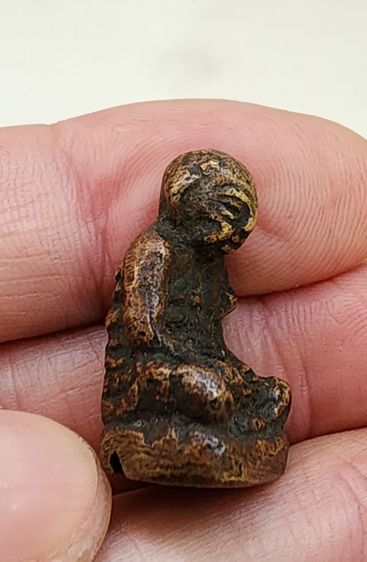 รูปหล่อหลวงปู่สุข วัดโพธิ์ทรายทอง รูปที่ 4