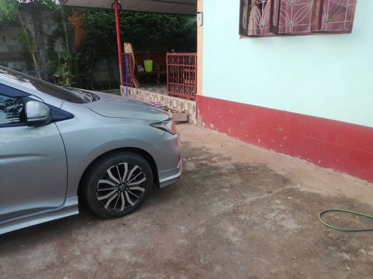 Honda City 2017 1.5 Sv i-VTEC Sedan เบนซิน เกียร์อัตโนมัติ บรอนซ์เงิน รูปที่ 2