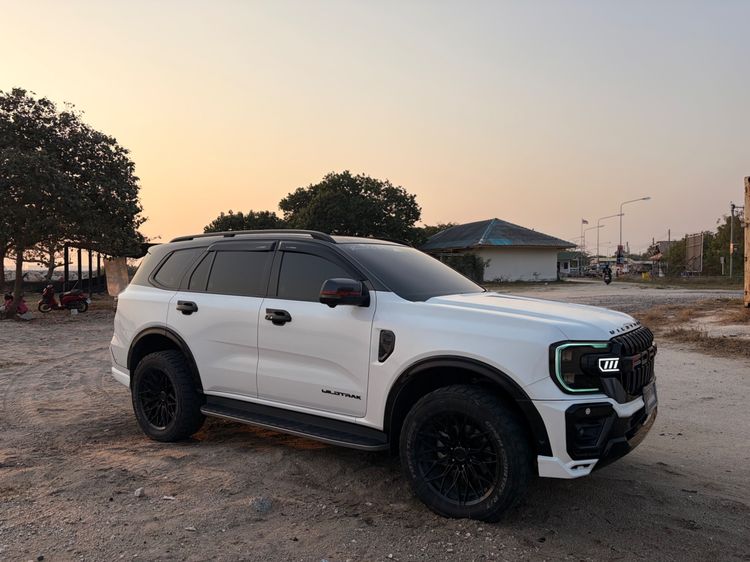 Ford Everest 2023 2.0 Bi-Turbo Wildtrak 4WD Utility-car ดีเซล ไม่ติดแก๊ส เกียร์อัตโนมัติ ขาว รูปที่ 3