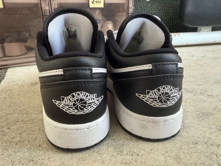 Nike Jordan รูปที่ 4