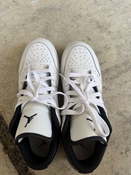 Nike Jordan รูปที่ 2