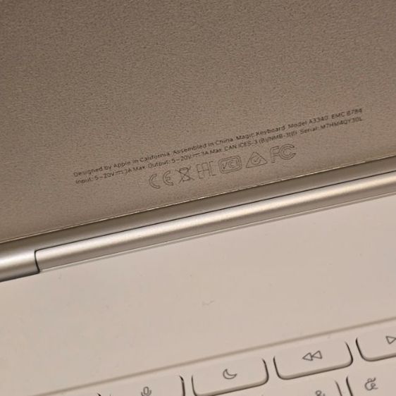 Magic Keyboard สำหรับ IPAD 13 นิ้ว สภาพ95 รูปที่ 3