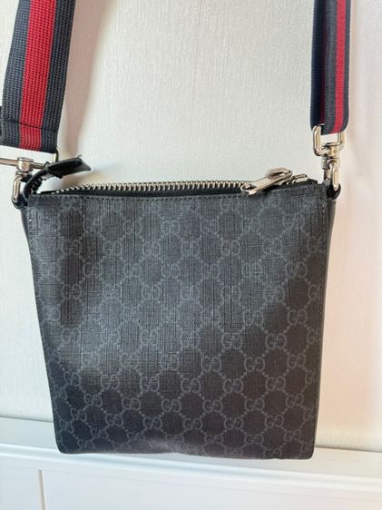 ชาย ดำ ผ้าใบ กระเป๋า Gucci แท้ 
