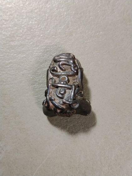 ปิดตาหลวงพ่อทับวัดทองเนื้อสำริดเงิน   รูปที่ 2