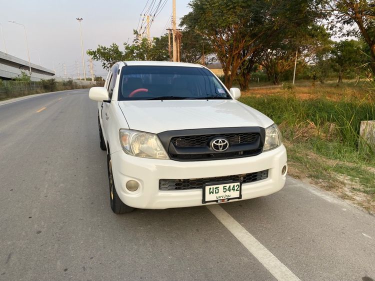 Toyota Hilux Vigo 2009 2.5 J Pickup ดีเซล ไม่ติดแก๊ส เกียร์ธรรมดา ขาว รูปที่ 2