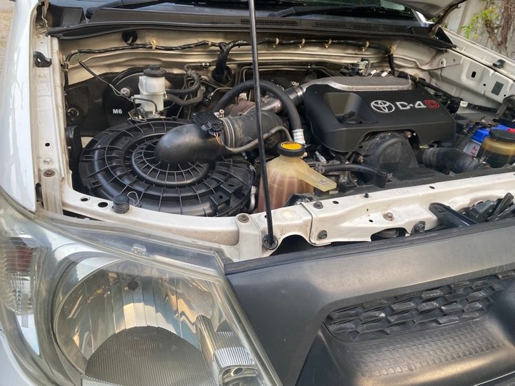 Toyota Hilux Vigo 2009 2.5 J Pickup ดีเซล ไม่ติดแก๊ส เกียร์ธรรมดา ขาว รูปที่ 4