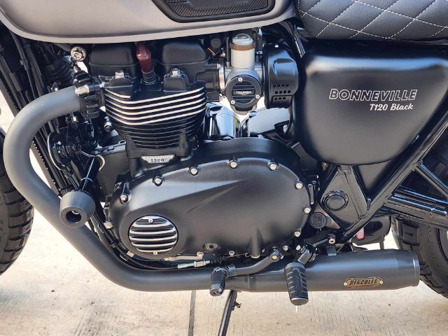 ขาย triumph t120 black ปี2021 จดทะเบียนปี2022 ตัวยูโร5 สีเทาดำ รูปที่ 6