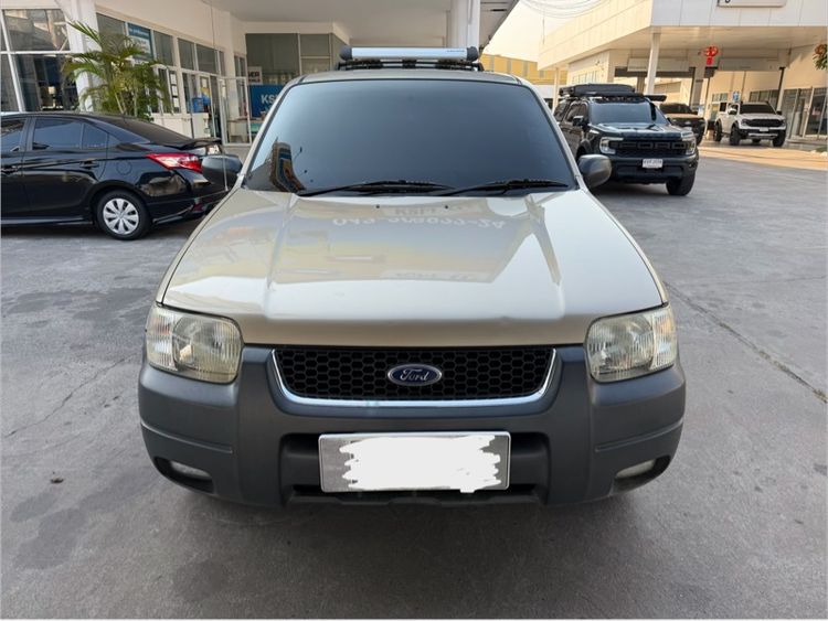 รถ Ford Escape 3.0 XLT 4WD สี บรอนซ์ทอง