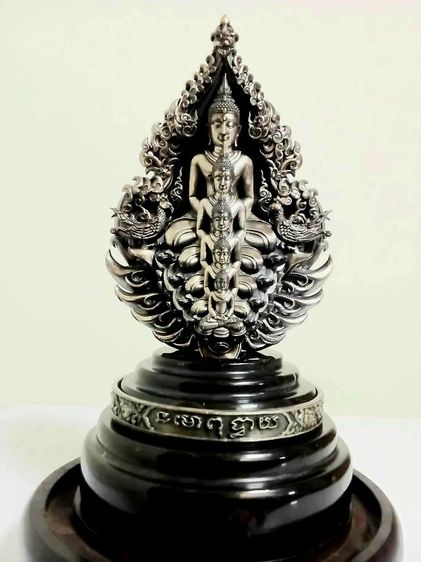 พระพุทธเจ้า5พระองค์ขนาดบูชาหิ้งพระ หรือโต๊ะทำงาน เนื้อเงินรมดำฐานหินอ่อน เฉพาะองค์พระเนื้อเงินสูง4นิ้ว ทรงคุณค่าน่าสะสมบูชา รูปที่ 11