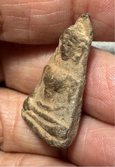 พระผงสุพรรณ พิมพ์หน้าแก่ รูปที่ 4