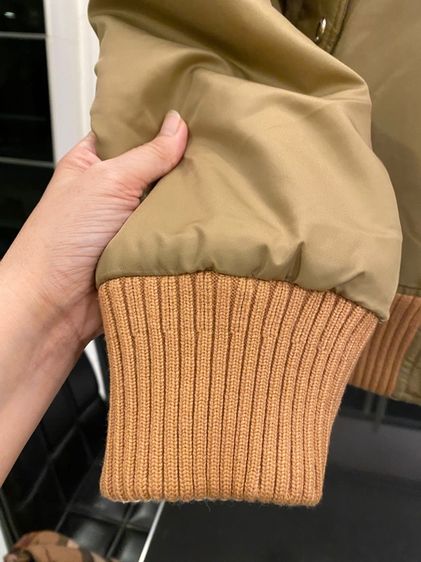 เบอร์เบอรึ่ เสื้อกันหนาว สภาพใหม่เอี่ยมใส่ได้ทั้งสองด้านค่ะ  รูปที่ 9