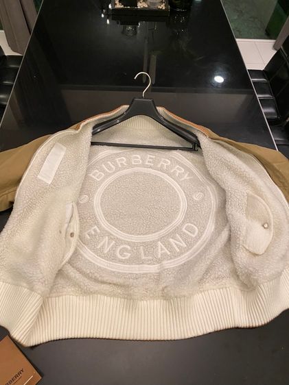 เบอร์เบอรึ่ เสื้อกันหนาว สภาพใหม่เอี่ยมใส่ได้ทั้งสองด้านค่ะ  รูปที่ 7