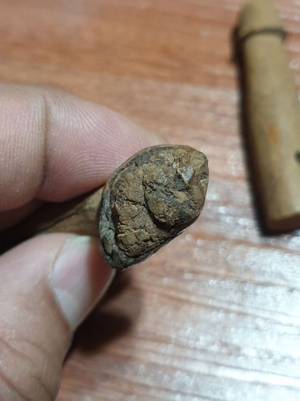 ปลัดขิกหลวงปู่เมฆ และ ปลัดขิก ไม้กาฝาก ไม่ทราบวัดและปีที่ออก สภาพสวยเก่าได้อายุ ปลัดขิกหลวงปู่เมฆ 300 ปลัดขิกไม้กาฝาก 400 สนใจ 2 อันคิด 500 รูปที่ 12