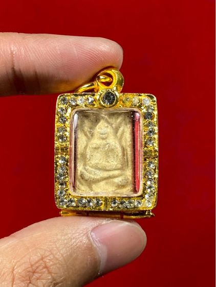 🔺 พระผงรุ่นขุดสระ (พิมพ์เล็ก)หลวงปู่เผือก วัดกิ่งแก้ว พร้อมเลี่ยม