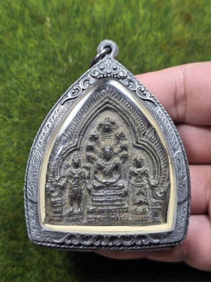 พระเนื้อชินเก่าๆ