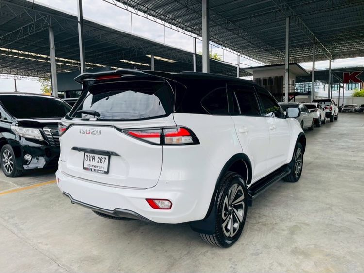 Isuzu MU-X 2023 3.0 Ultimate AT 2WD Pickup ดีเซล ไม่ติดแก๊ส เกียร์อัตโนมัติ ขาว รูปที่ 4