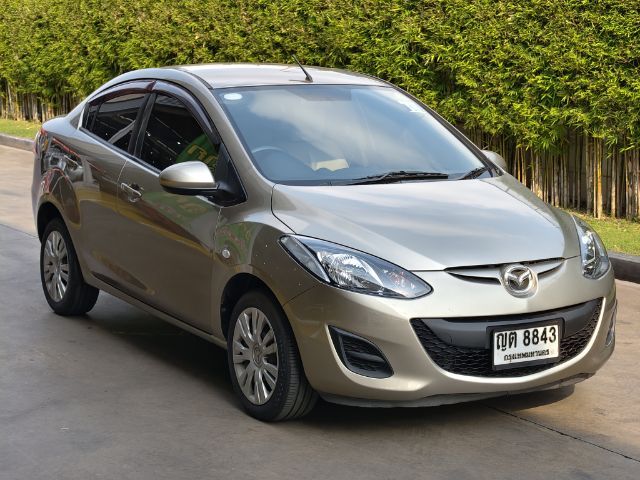 รถ Mazda Mazda 2 1.5 Groove สี น้ำตาล