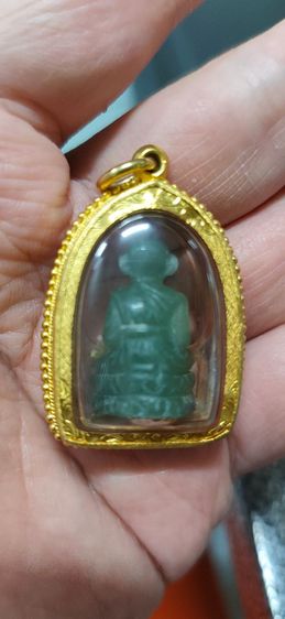 พระเลี่ยมทอง หลวงปู่ทวดเหยียบน้ำทะเลจืด รูปที่ 2