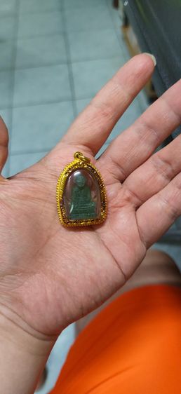 พระเลี่ยมทอง หลวงปู่ทวดเหยียบน้ำทะเลจืด รูปที่ 4