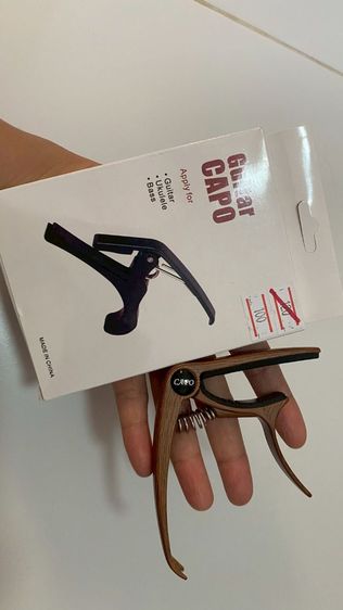 ขายถูกแล้วยัง 1 แถม 1 ส่งฟรีอีก ช่วงโปรโมชั่น คาโป้กีต้าร์ รูปที่ 2