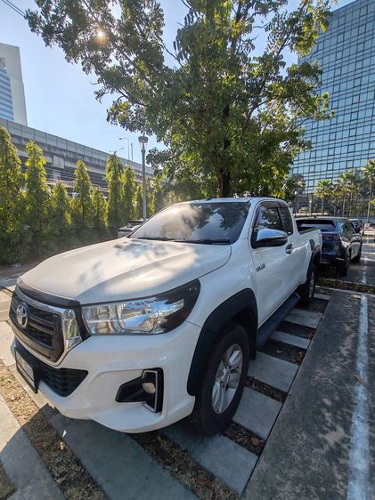 Toyota Hilux Revo 2017 2.4 E Prerunner Pickup ดีเซล ไม่ติดแก๊ส เกียร์ธรรมดา ขาว รูปที่ 4