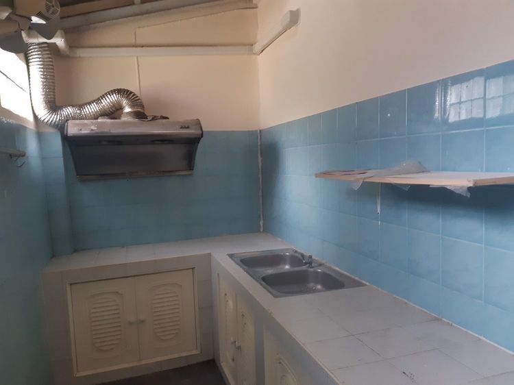 อื่นๆ ไม่มี สร้างเสร็จก่อน 2010 บ้านทาวน์เฮ้าส์ 5 ชั้น รูปที่ 3