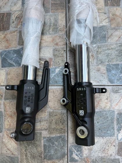 โช็คหน้าadv350 รูปที่ 5