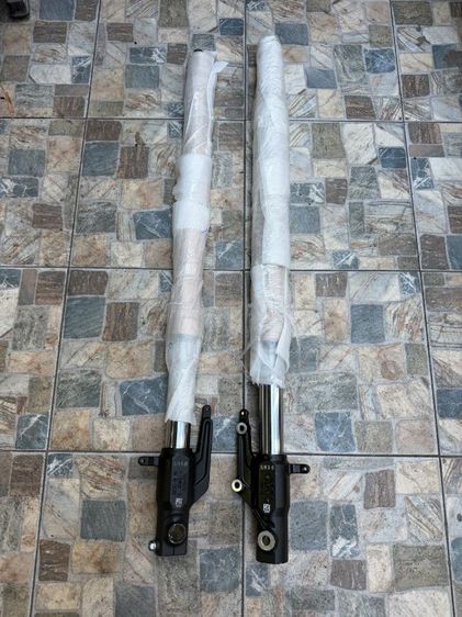 โช็คหน้าadv350 รูปที่ 6