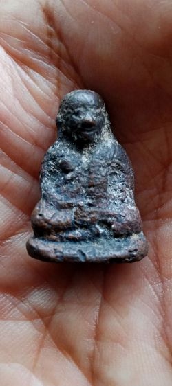 หลวงพ่อเงิน เก่าเก็บ