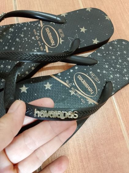 รองเท้าแตะสภาพดี