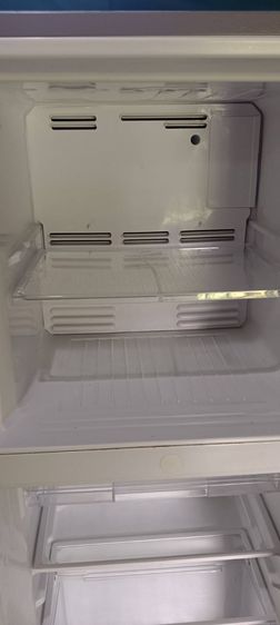 ขายตู้เย็น 2 ประตูรุ่น no frost ขนาด6.5 คิว ยี่ห้อ toshiba  รูปที่ 2