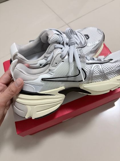Nike v2k run รูปที่ 7