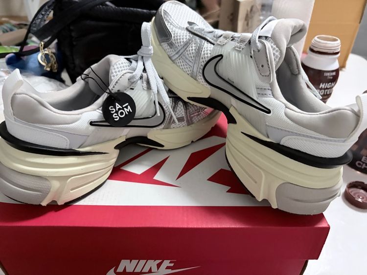 Nike v2k run รูปที่ 8