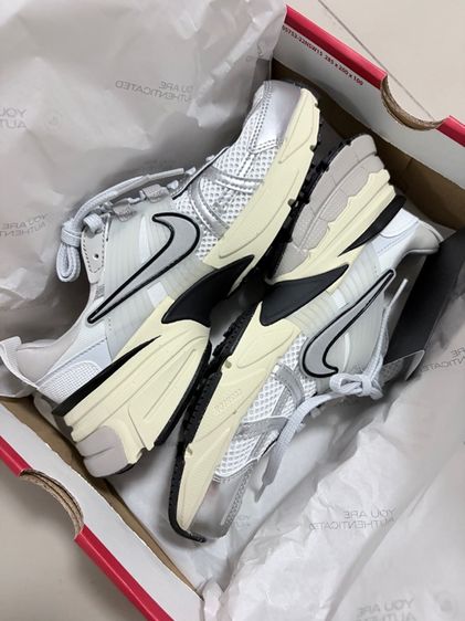 Nike v2k run รูปที่ 3