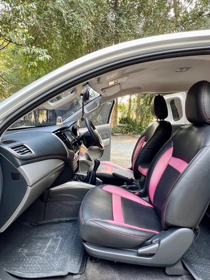 Mitsubishi Triton 2015 2.4 GLS Plus Pickup ดีเซล เกียร์ธรรมดา บรอนซ์เงิน รูปที่ 2