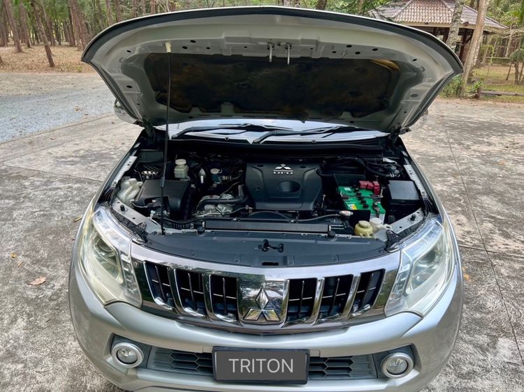 รถ Mitsubishi Triton 2.4 GLS Plus สี บรอนซ์เงิน