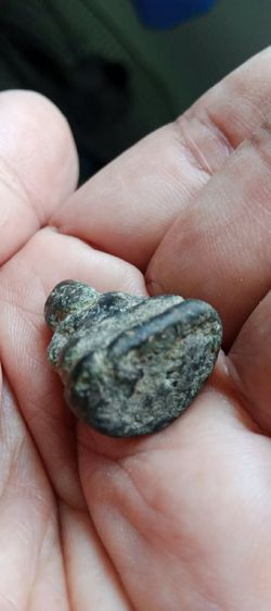 หลวงพ่อเงินเก่าเก็บ