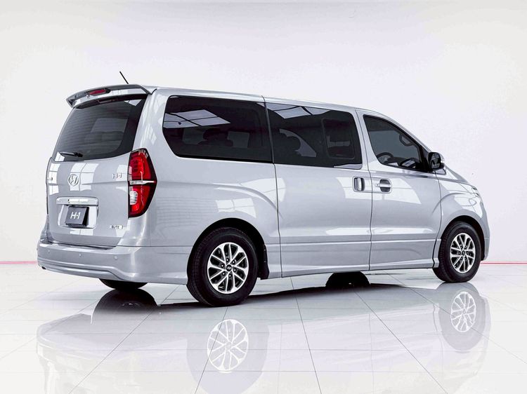 Hyundai H-1  2019 2.5 Elite Utility-car ดีเซล ไม่ติดแก๊ส เกียร์อัตโนมัติ เทา รูปที่ 4