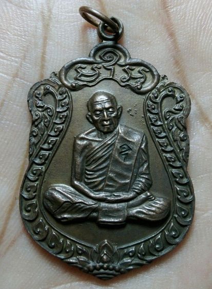 ให้เช่าค่ะ เป็นพระเก่าๆ ที่ ปู่ ย่า ตา ยาย เคยสะสมใว้ รูปที่ 11