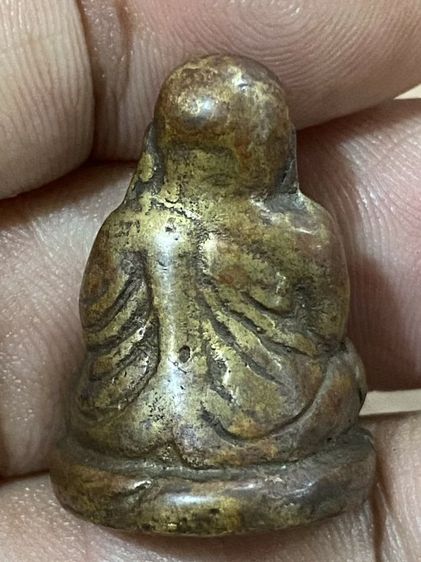 รูปหล่อหลวงพ่อเงินพิมพ์ขี้ตาเก่าสวยๆ รูปที่ 2