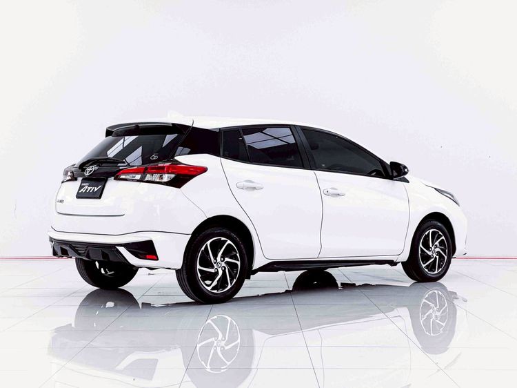 Toyota Yaris 2023 1.2 Sport Sedan เบนซิน ไม่ติดแก๊ส เกียร์อัตโนมัติ ขาว รูปที่ 4