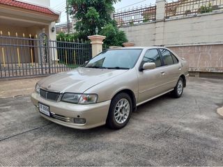 Nissan Sunny Supersaloon ปี2000
