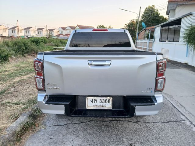 Isuzu D-MAX 2019 1.9 Hi-Lander ZP Pickup ดีเซล ไม่ติดแก๊ส เกียร์ธรรมดา บรอนซ์เงิน รูปที่ 3