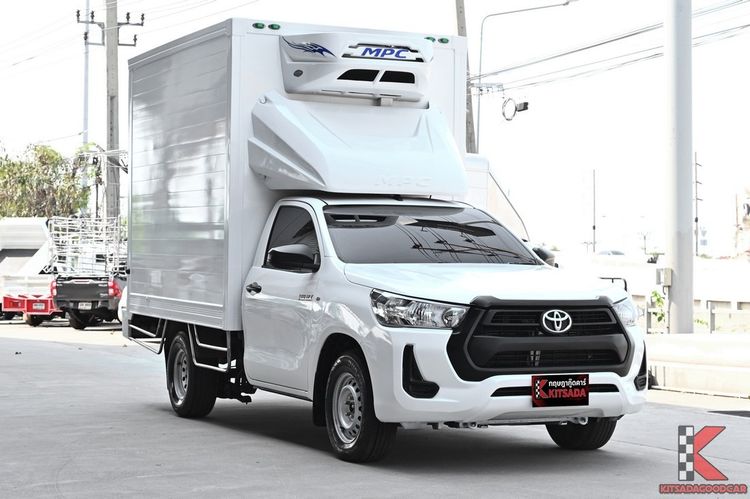 Toyota Hilux Revo 2024 2.4 Entry Pickup ดีเซล ไม่ติดแก๊ส เกียร์ธรรมดา ขาว