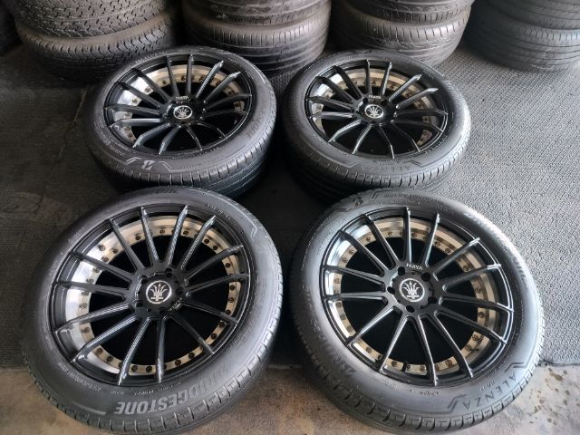 ล้อแม็กขอบ18 5รู114พร้อมยาง