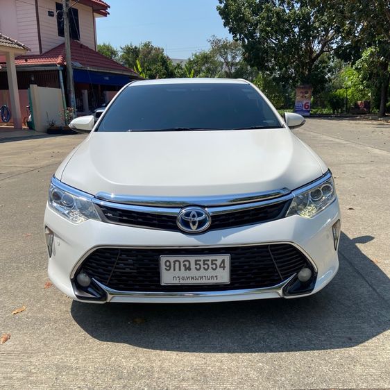 Toyota Camry 2015 2.5 HV Premium Sedan ไฮบริด ไม่ติดแก๊ส เกียร์อัตโนมัติ ขาว รูปที่ 3