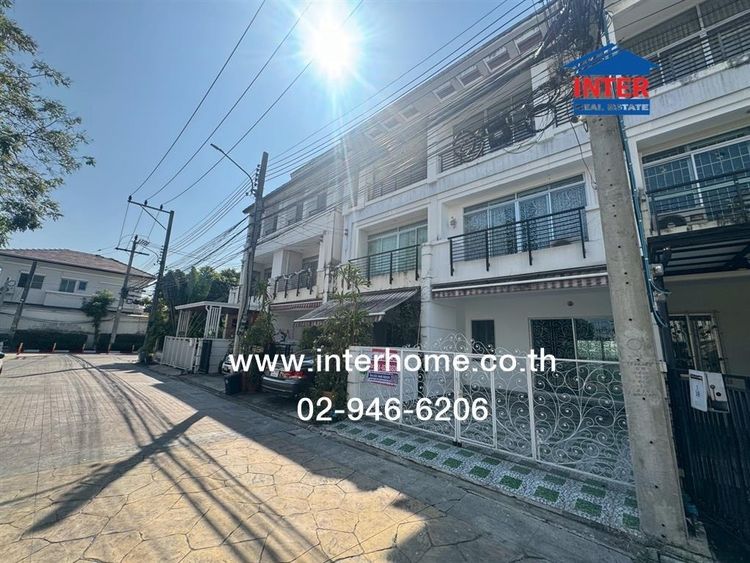 ทาวน์เฮ้าส์ 3 ชั้น 20 ตร.ว. หมู่บ้านกลางเมือง เออร์บาเนี่ยน ซอยสุขุมวิท113 ถนนสุขุมวิท ซอยด่านสำโรง32 เมืองสมุทรปราการ สมุทรปราการ
