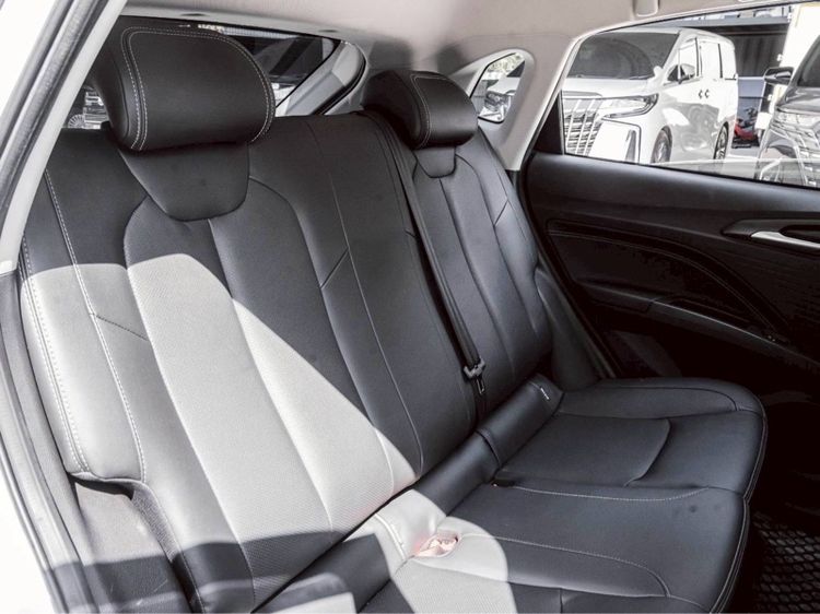 Neta V 2023 Sedan ไฟฟ้า ไม่ติดแก๊ส เกียร์อัตโนมัติ ขาว รูปที่ 4
