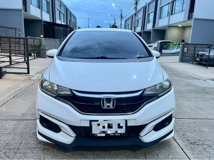 รถ Honda Jazz 1.5 SV i-VTEC สี ขาว