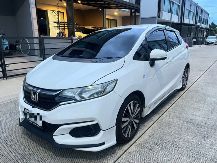 Honda Jazz 2018 1.5 SV i-VTEC Sedan เบนซิน ไม่ติดแก๊ส เกียร์อัตโนมัติ ขาว รูปที่ 2